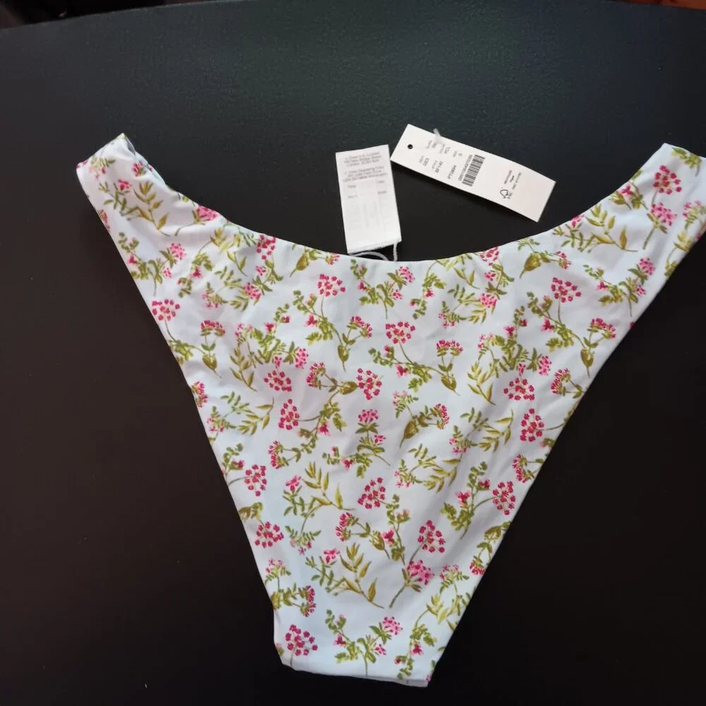 Women's NWT J Crew Cloud Meadow  Floral Bikini Bottom Size Small